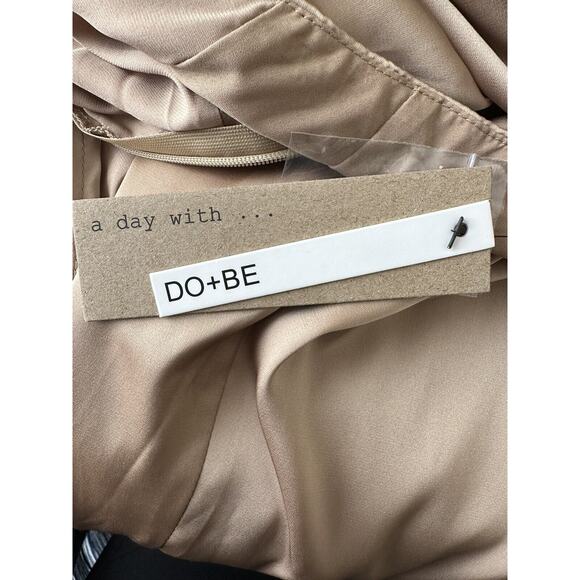 DO + BE Make a Toast Champagne One Shoulder Satin Drape Dress Size M NWT - Picture 11 of 13